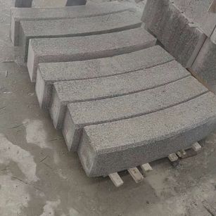忻州芝麻白弧形路牙石