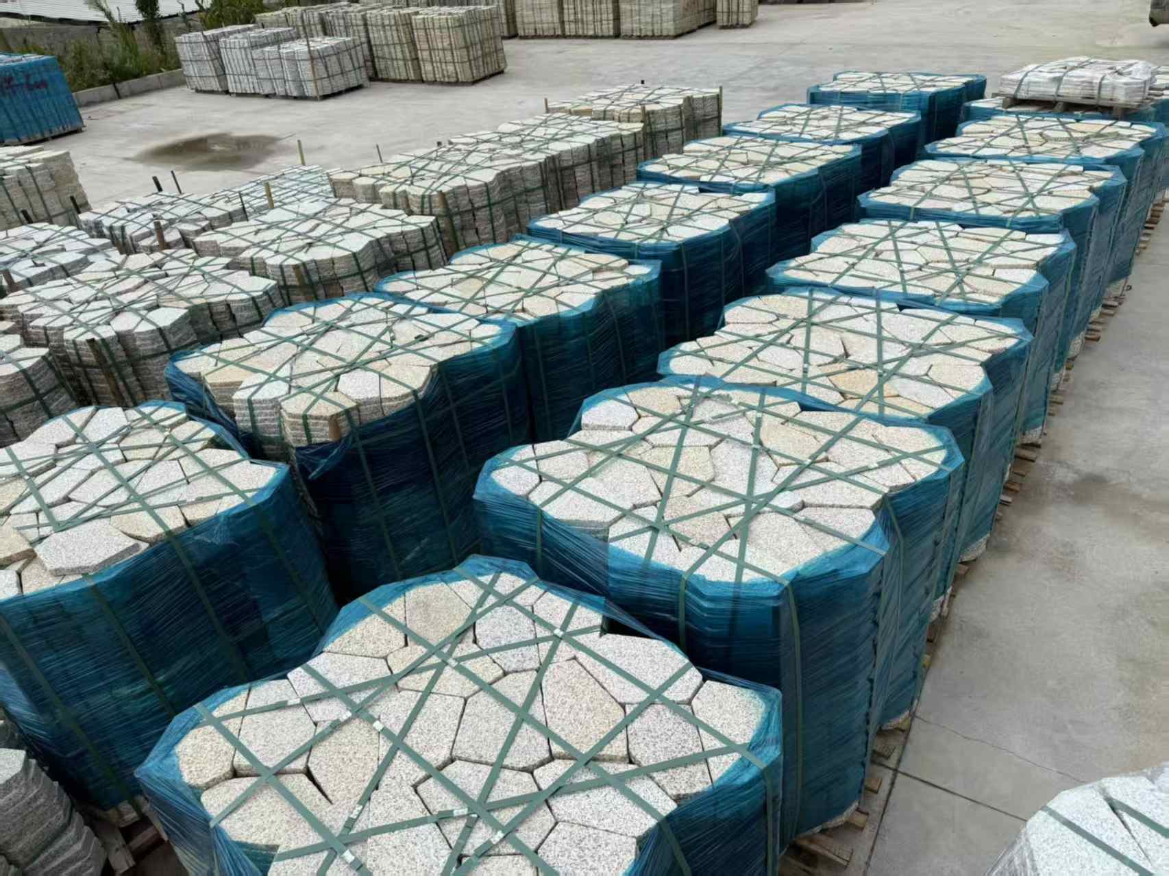 忻州黄金麻冰裂纹 碎拼
