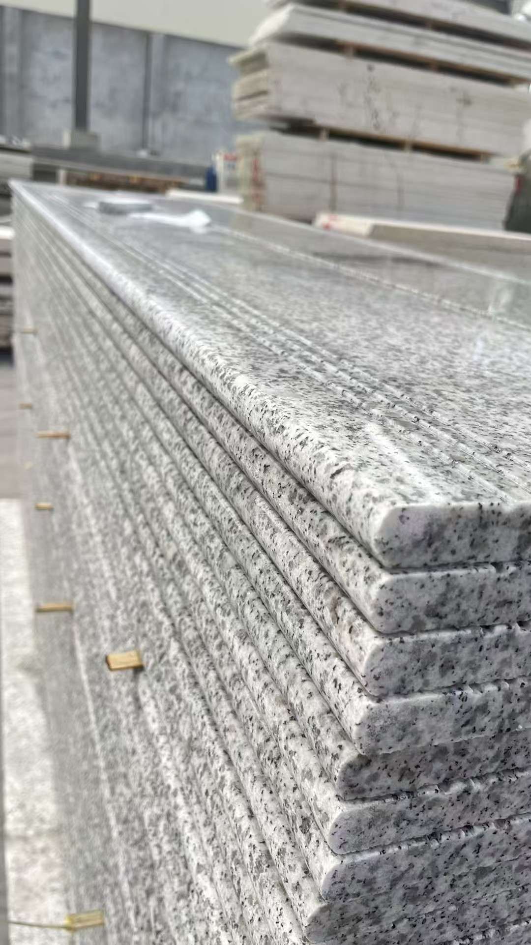忻州芝麻白楼梯踏步 花岗岩楼梯板材